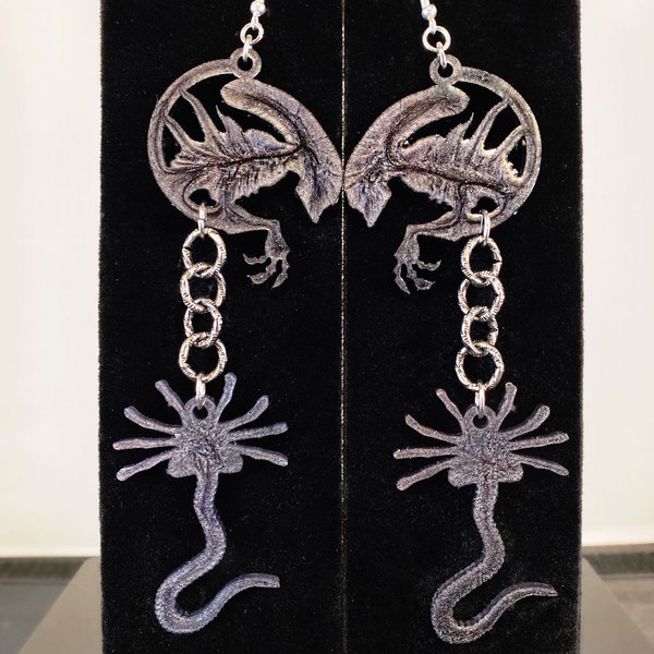 Alien Xenomorph Queen: Horror Sci Fi Movie Gunmetal Chained Morbid Outer Space Creature Earrings