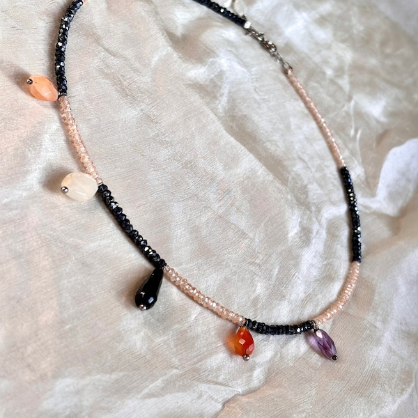 choker necklace in zircons and semi-precious stones