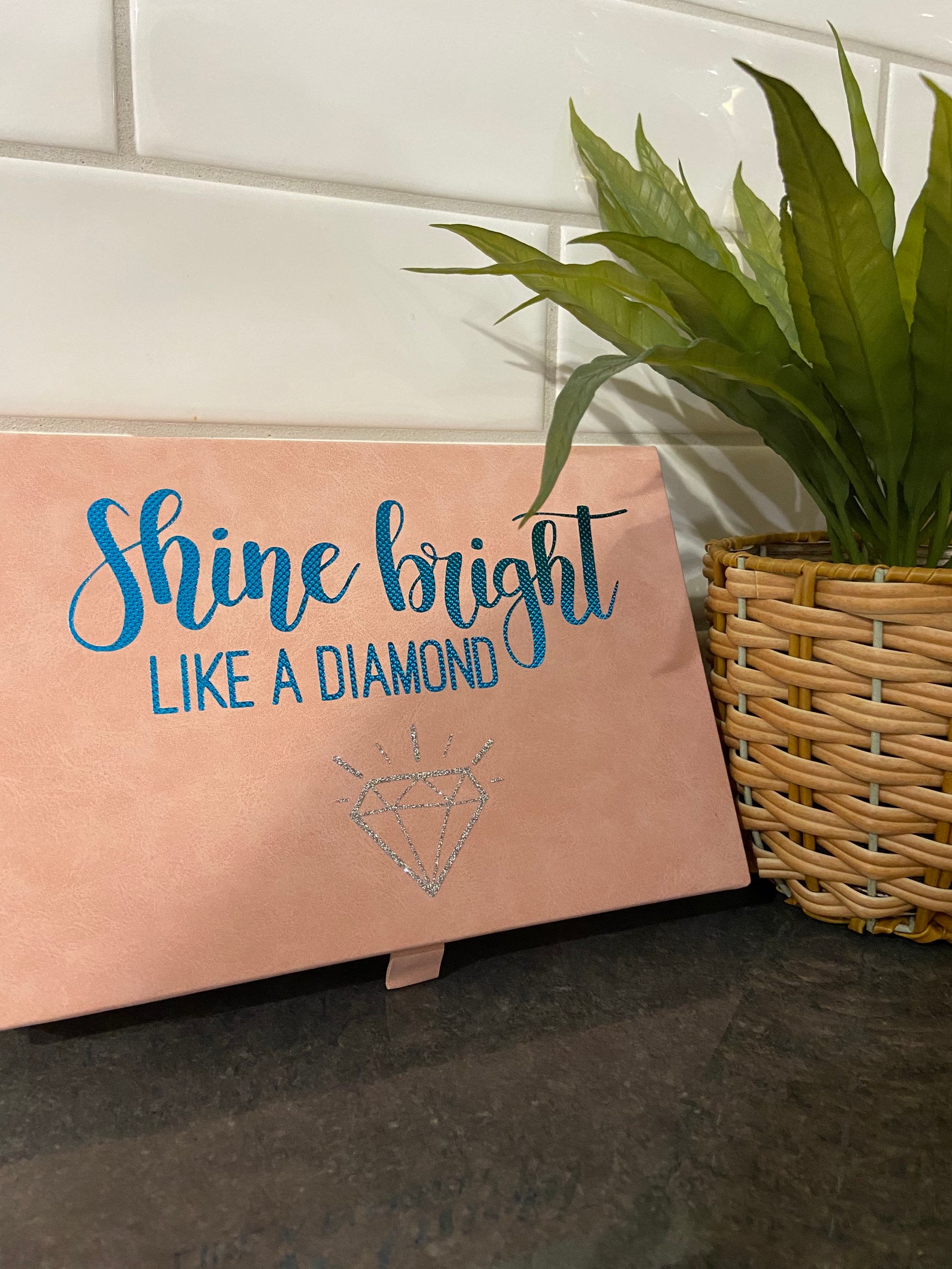 Shine Bright Like A Diamond Deutsch