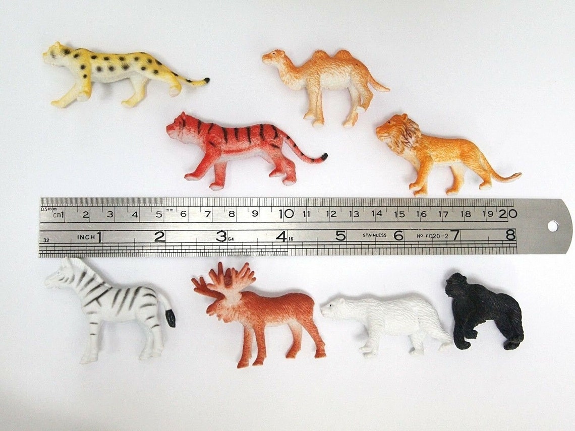 8x O scale Hand Painted Animal figures set For Model Train Etsy