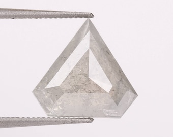 Diamante pentagonal gris de 2,49 quilates: piedra preciosa facetada suelta natural