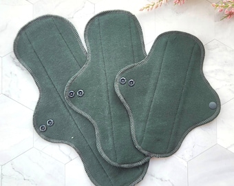 Reusable cloth pads in dark green cotton pique in various sizes, washable, zero waste menstrual cloth pads
