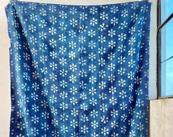 Bawełniane kołdry Kantha w kolorze indygo
