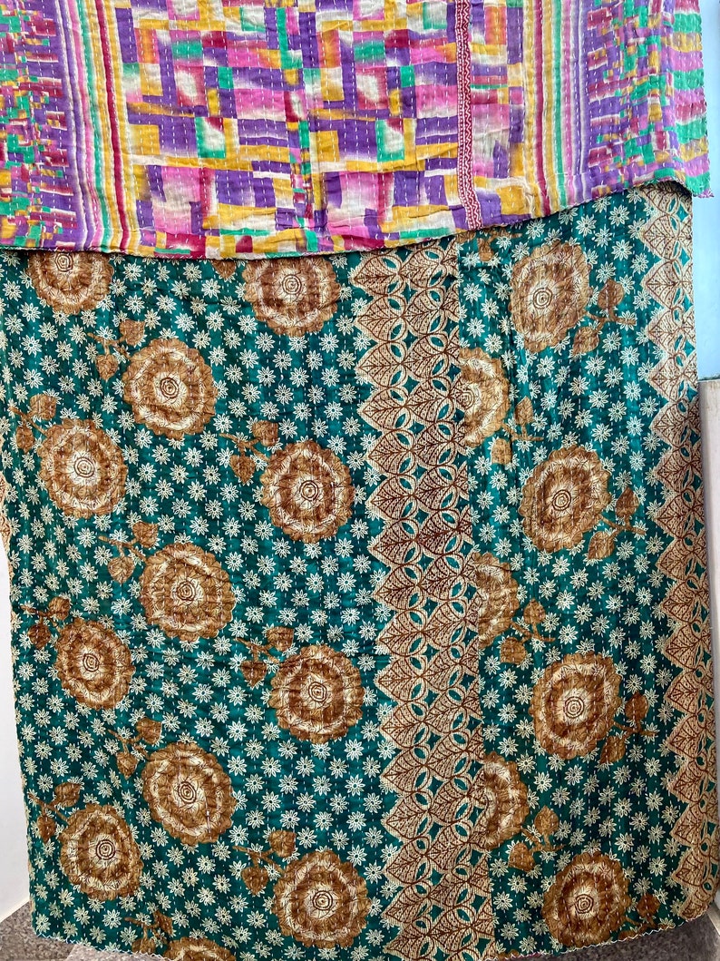 Indischer Vintage-Kantha-Quilt, Großhandel mit böhmischen Decken und Überwürfen Bild 9