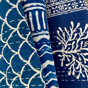 Courtepointes Kantha en coton fait main Indigo motifs assortis image 5