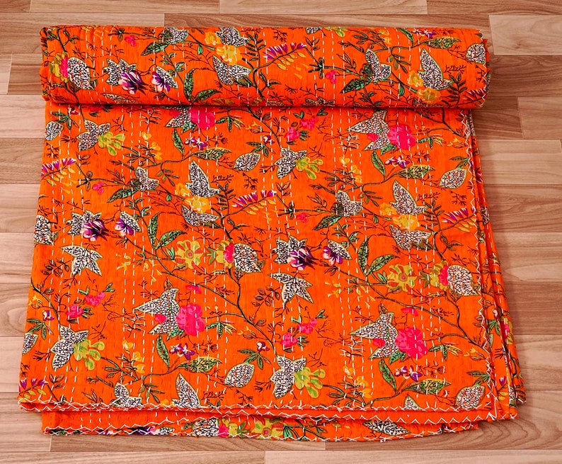 Prachtige, unieke Indiase kantha quilts Orange