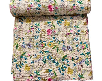 Beige bloemen katoenen Kantha quilt Indiase Boho prachtig handgemaakte katoenen plaids