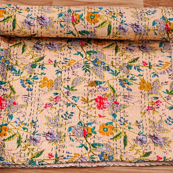 Wunderschöne, einzigartige indische Kantha-Steppdecken