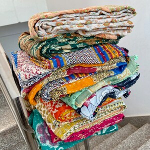 Indischer Vintage-Kantha-Quilt, Großhandel mit böhmischen Decken und Überwürfen Bild 3