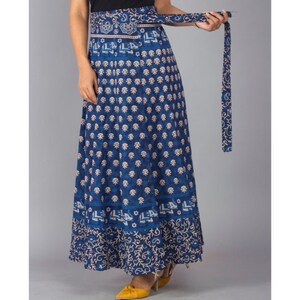 Bawełniana kopertowa spódnica w kolorze indygo niebieska zdjęcie 3