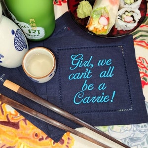 Benutzerdefinierte Text Leinen gestickte Cocktailservietten, Ihre Sätze oder unsere, lustige Servietten, Bar Humor, Geburtstag, Bachelorette, freche Serviette