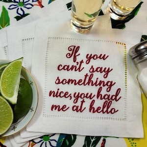 Lustige individuell gestickte Leinen Cocktailservietten, IHRE Phrasen oder unsere, lustige Servietten, Bar Humor, einzigartiges Geschenk, personalisiert