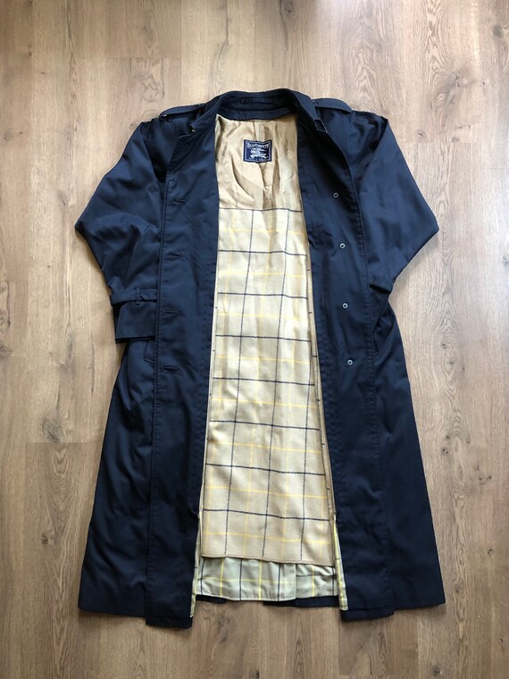 Burberry’s trench coat jacket vintage 90s / Gucci