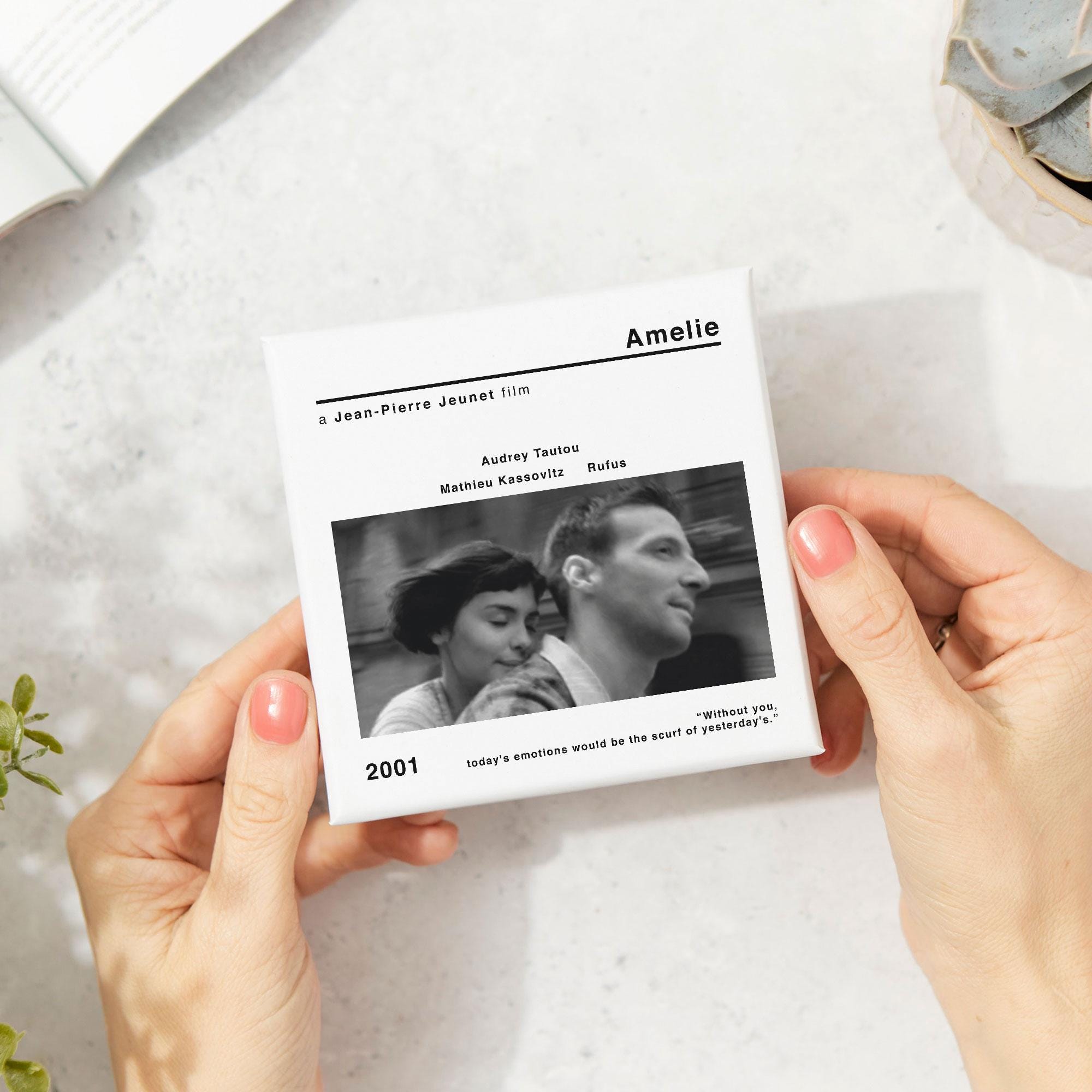 Posavasos de la película Amélie / Cine internacional / Cumpleaños / Bebidas / Mesa de centro / Oficina / Cine francés / Arte cinematográfico
