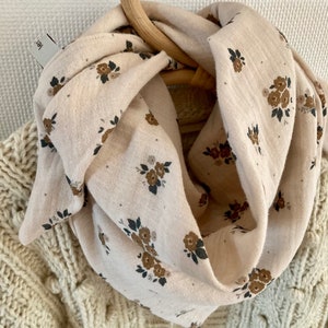 Baby child double gauze bandana scarf in floral organic cotton image 4