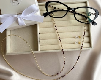 Garnet Glasses Chain Necklace