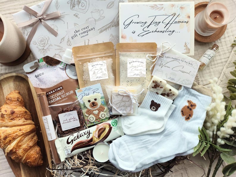 NEW MUM GIFT: Luxury Mum to Be Gift Box | Postpartum Pamper Hamper ...