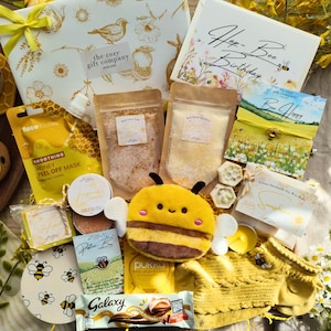 BOX OF SUNSHINE: Hug In A Box Birthday Yellow Bee Pamper Hamper For Her | Relaxing Self Care Spa Present | Be Positive | Get Well Soon Treat