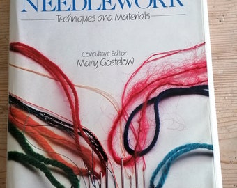 Guía completa de needlework: Técnicas y materiales por Mary Gostelow