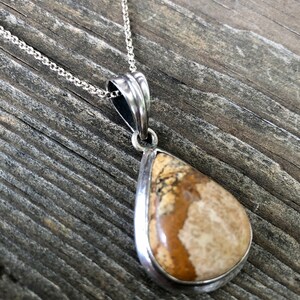 Vintage Sterling Silver Agate Pendant Necklace