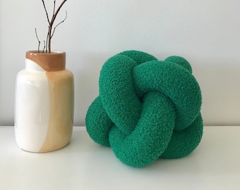 Almohada boucle verde esmeralda, almohada de nudo Boucle, cojín de nudo escandinavo, almohada decorativa linda, cojín de bola Boucle, regalo de bienvenida