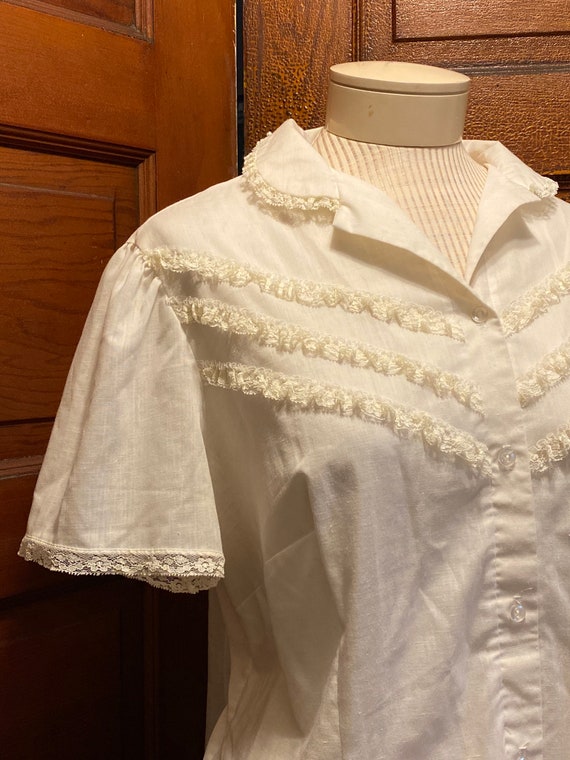 Vintage 70s White Lace Ruffle Country Blouse