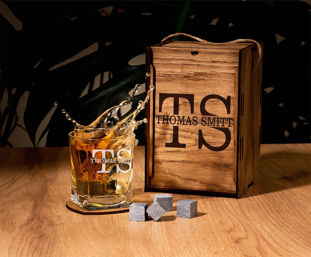 Bourbon Glasses, Custom Whiskey Glasses, Personalized Whiskey Glass Set ...