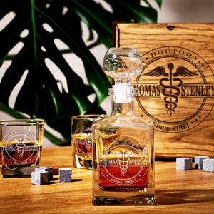 Personalized gift for doctor Engraved whiskey decanter set Unique graduation gift for doctor Gift Idea for doctors Glasses Caduceus