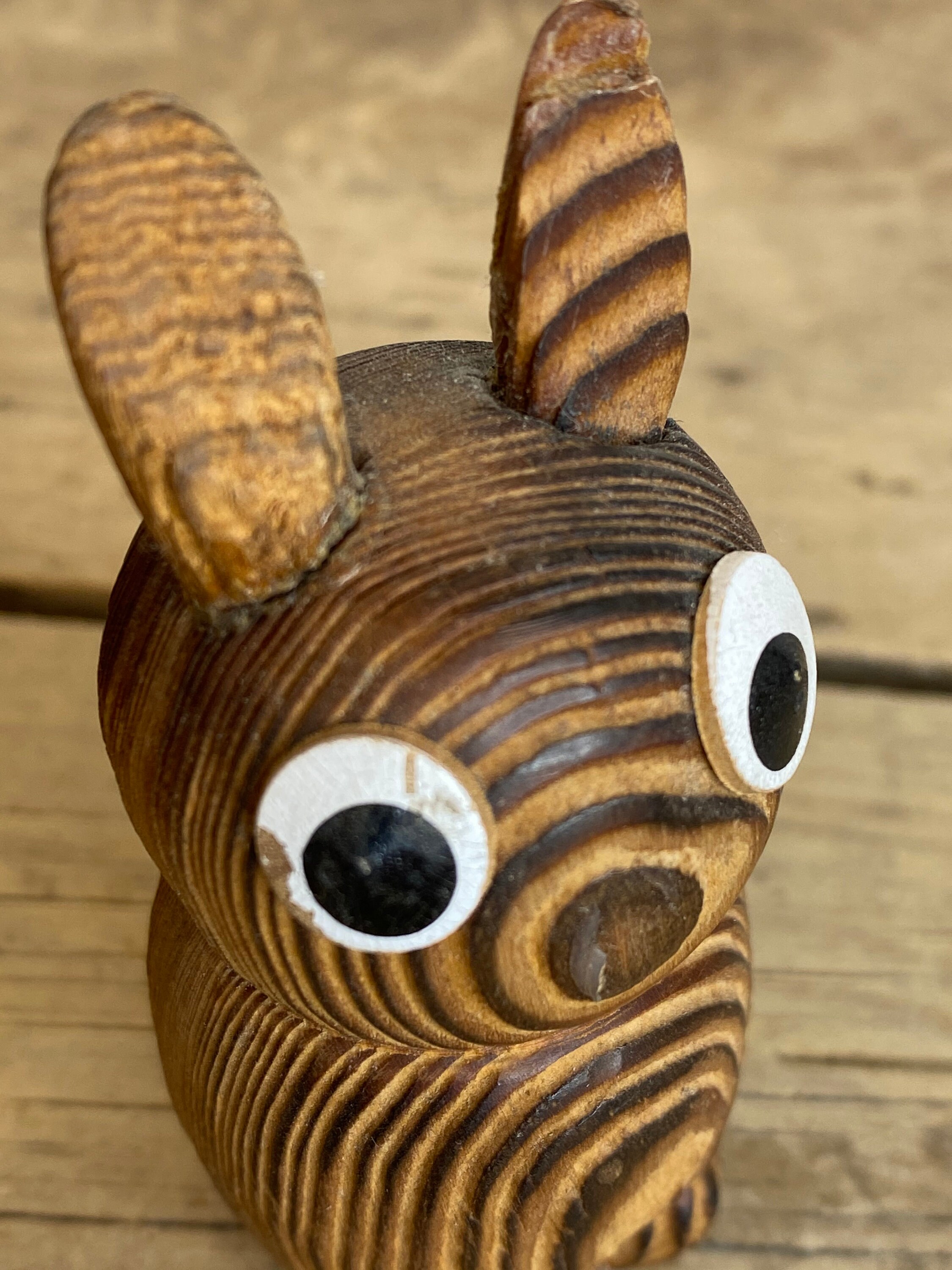 Wooden Rabbet Vintage Hand Carved Wooden Rabbit Using the Wood's Own Rings as Texture ...