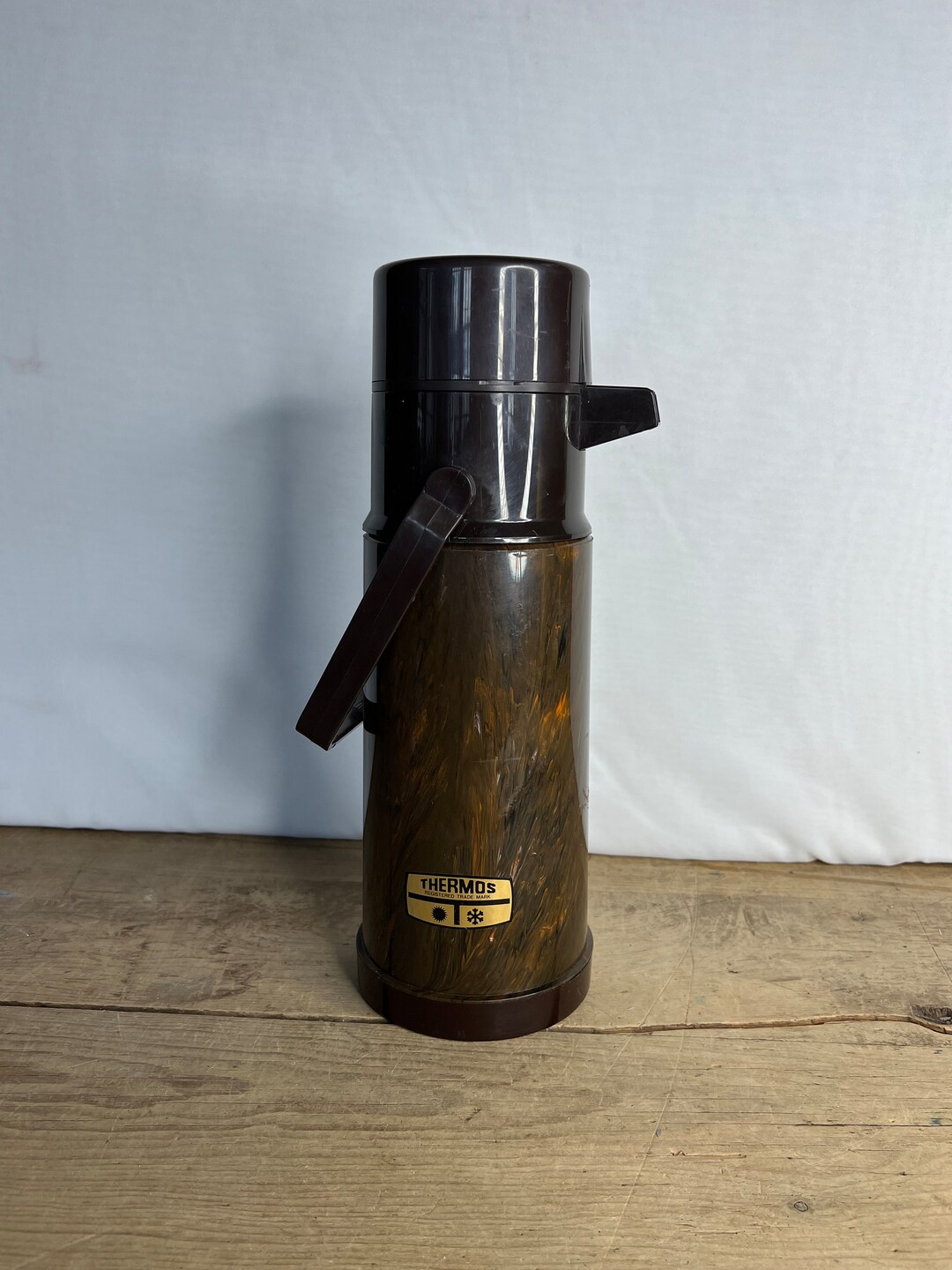 Vintage Aladdin Vacuum Flask With Pump 1960's Plastic Black and Brown