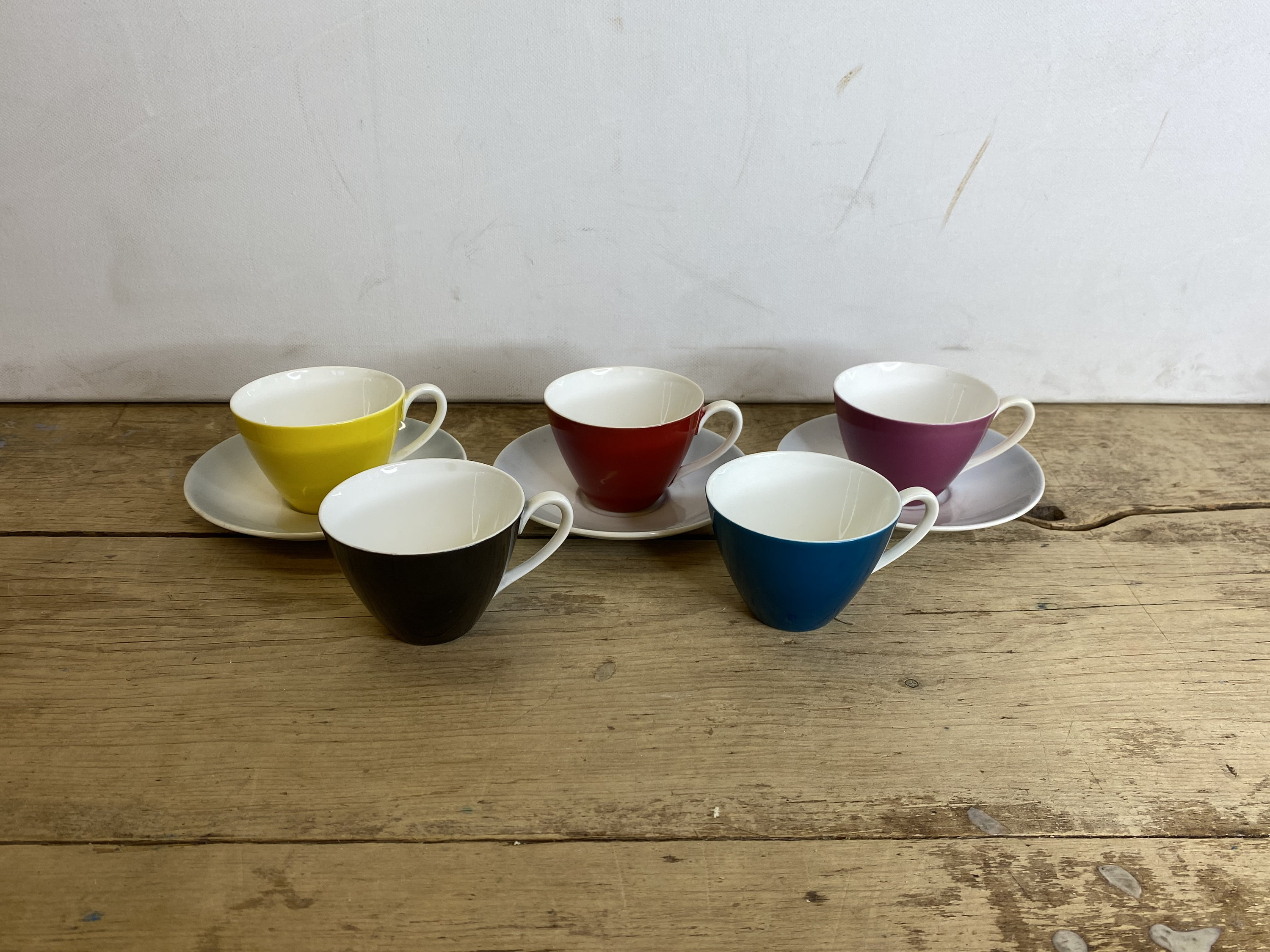Adderley BONE CHINA ティーカップ・皿セット　ヴィンテージ Adderley Fine Bone China Vintage Royal Vale Gold Chintz Pattern