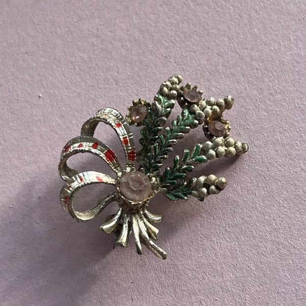 Vintage 1980's Scottish Lucky Heather Brooch, Very pretty costume jewellery. Good condition