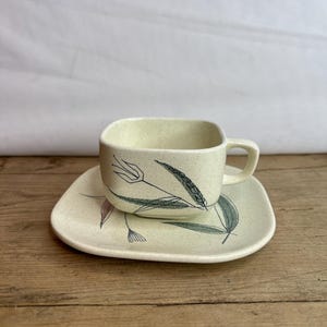 Vintage Franziskaner Botanicals Tasse & Untertasse ~ Quadratische Tasse und Untertasse. In gutem Zustand.