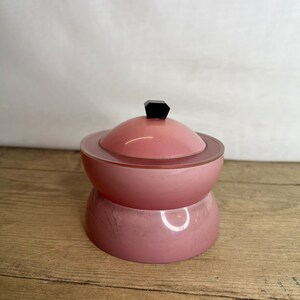 Pentola e coperchio vintage a forma di plastica, in buone condizioni