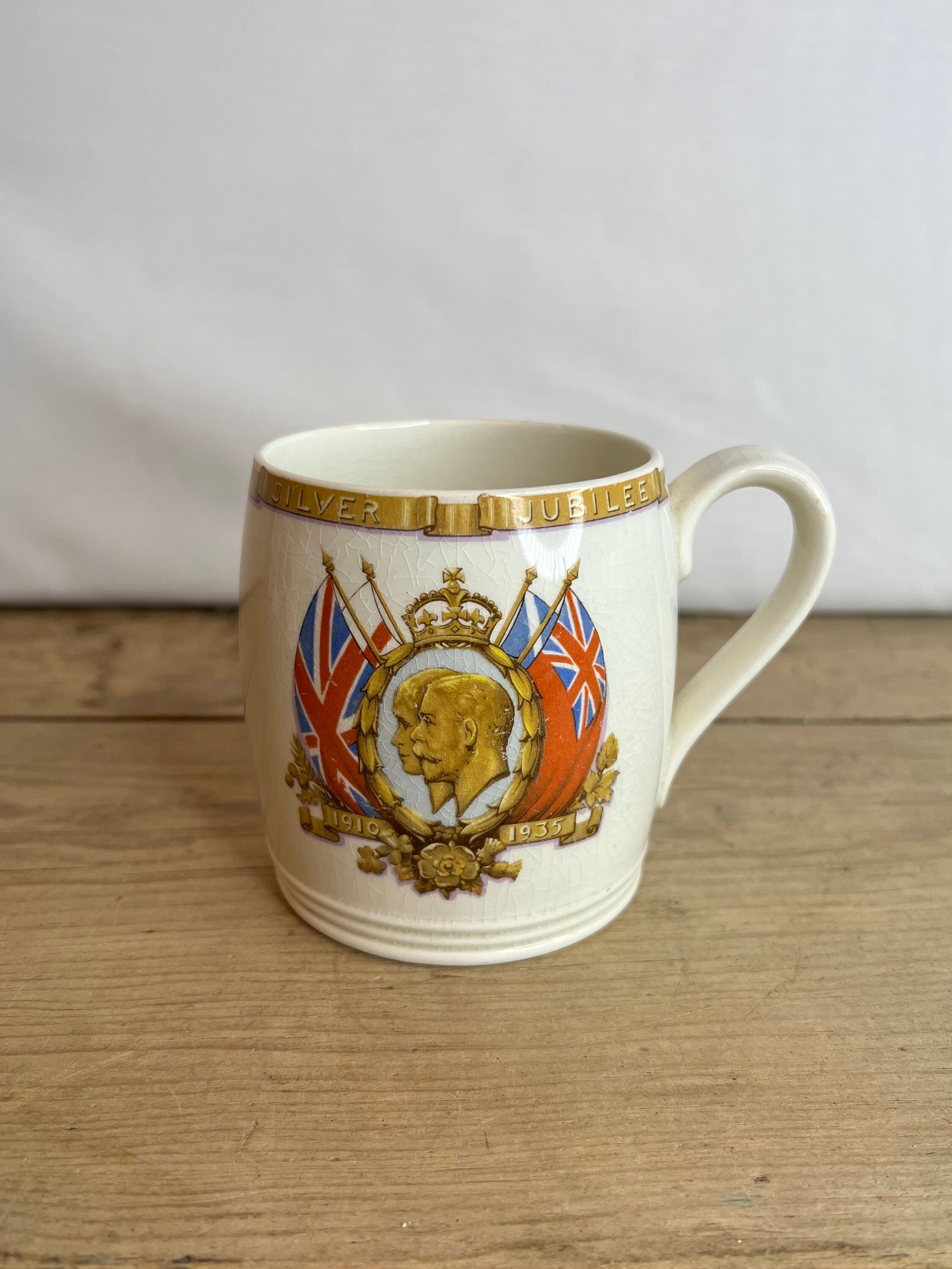Vintage Copeland Spode 1935 George V Silver Jubilee Mug Colourful Royalty Souvenir. Reasonable Condition - some crazing