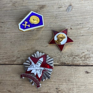 Vintage Replica Russian Cap / Uniform Badges X 3. Very Good Condition.