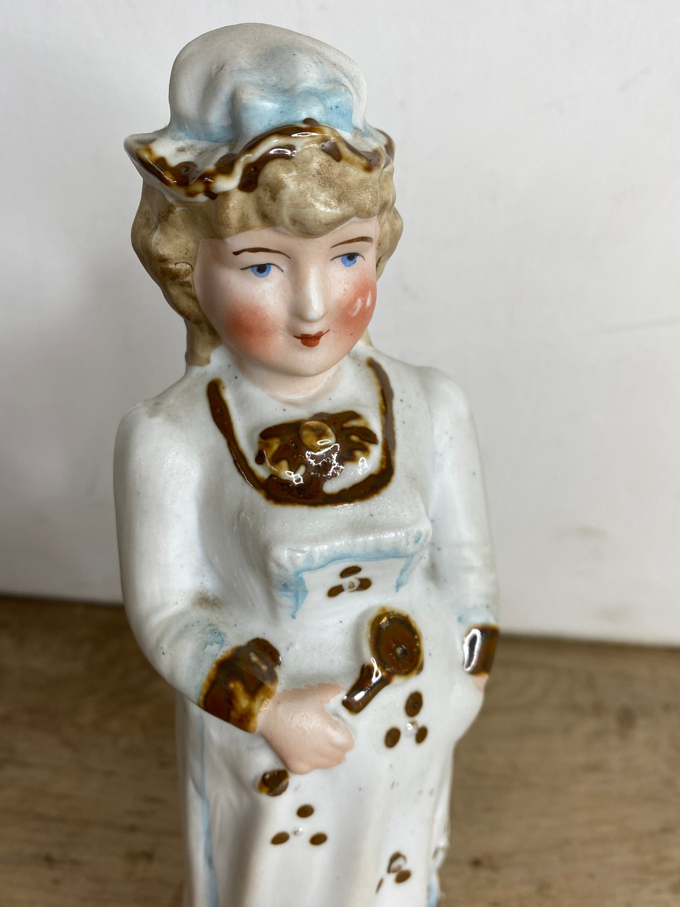 Vintage Unnamed White and Brown Girl / Lady Figure. Good - Etsy UK