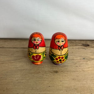 Vintage Pair of Wooden Russian Dolls Salt and Pepper Shakers Good Condition