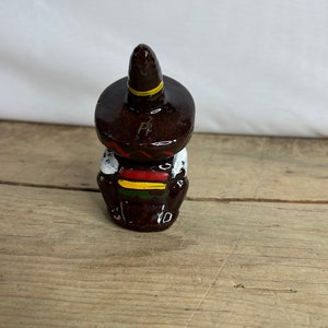 Vintage Unsigned Pottery Salt Pot Mexican Man in a Sombero Hat Design Mid Century Retro In Good Condition