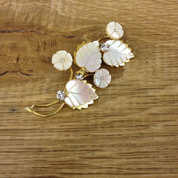 Vintage Leaf and Flower Brooch Mother of Pearl, Crystal and Gold Tone - Very Stylish, and a good example. In Good Condition