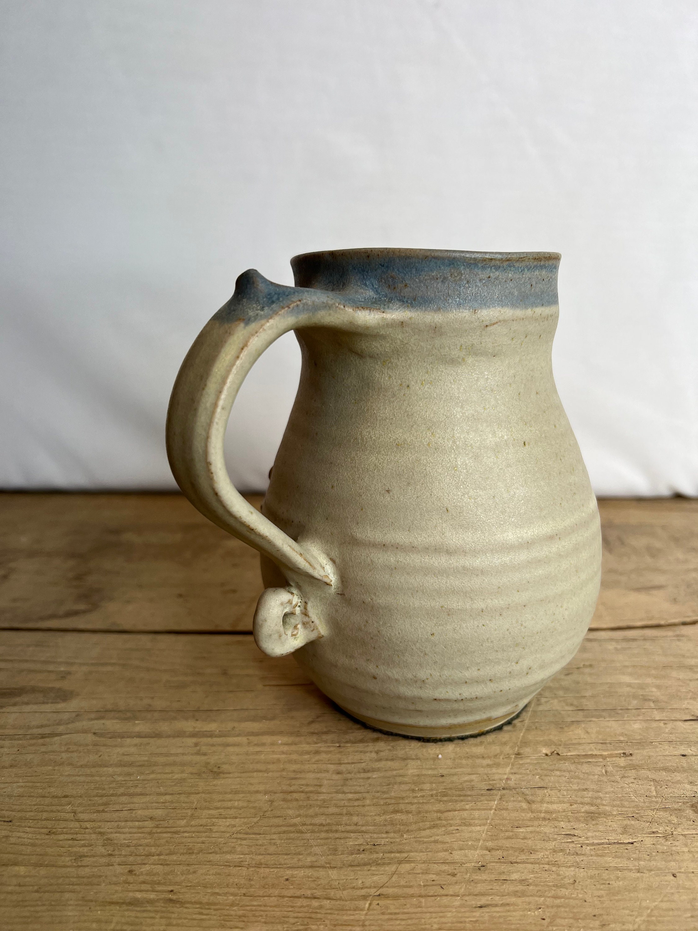 ヴィンテージ 無名スタジオ陶器 ライトグレー ブラウンとブルーの花柄