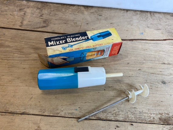 Vintage Battery Operated Hand Whisk / Cocktail Mixer. Needs