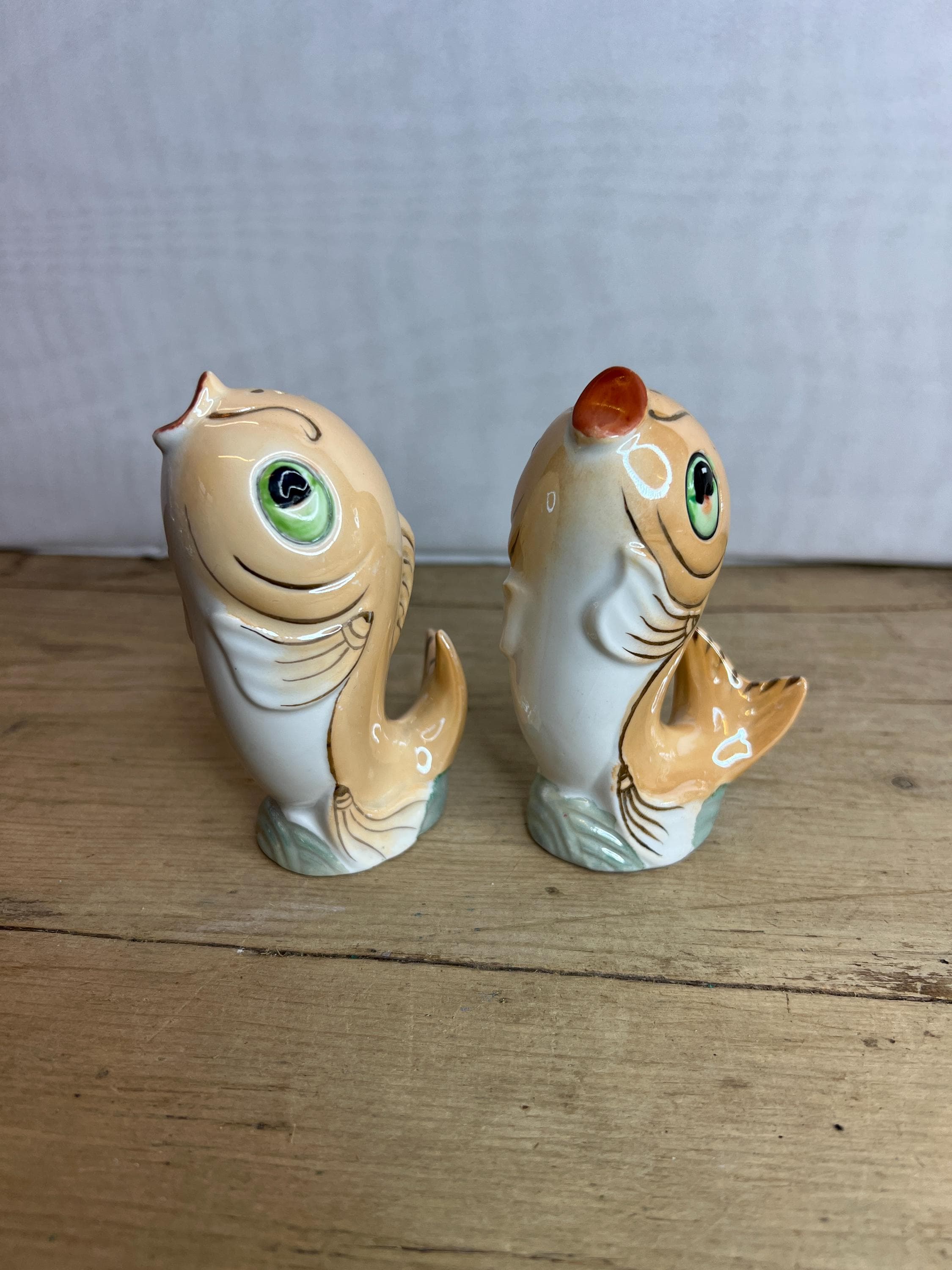 ヴィンテージ 魚用塩コショウ入れセット、状態良好 - Etsy 日本