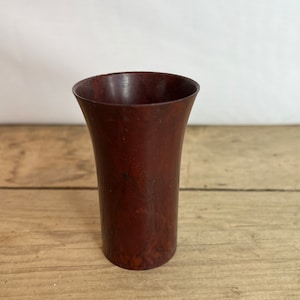 Vintage Bakelite Dice Shaker. Lovely Shape.