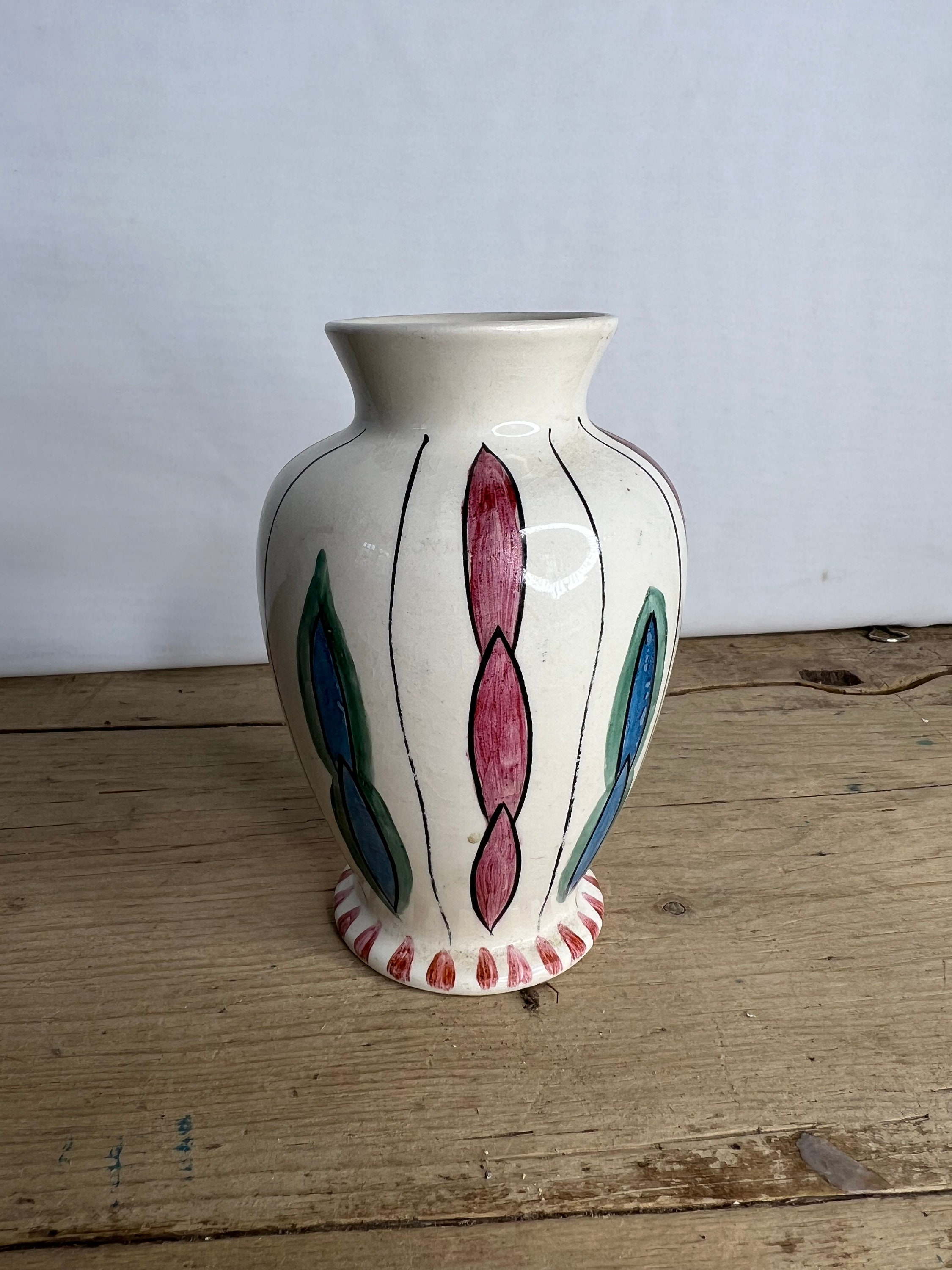 Vintage J Fryer Ltd Old Court Ware Cream, Blue and Red Small Vase Pretty Stylish Piece In Good Condition