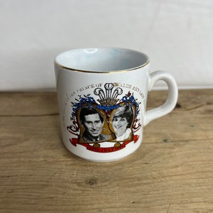 Vintage Royal Wedding Charles And Diana Commemorative Mug. In Good Condition - Some Small Blue Markings On The Inside.