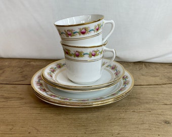 Paire vintage de Belle Royal Albert Bone Chine Chintz Rose Trio’s Tasses et Soucoupes Joli Design. Bon état