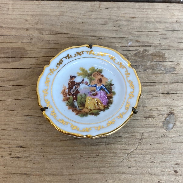 Vintage Limoges Fine Bone China Renaissance Style Miniature Plates of the world - Collectors Tiny Plate / Pin Dish. In Good Condition.