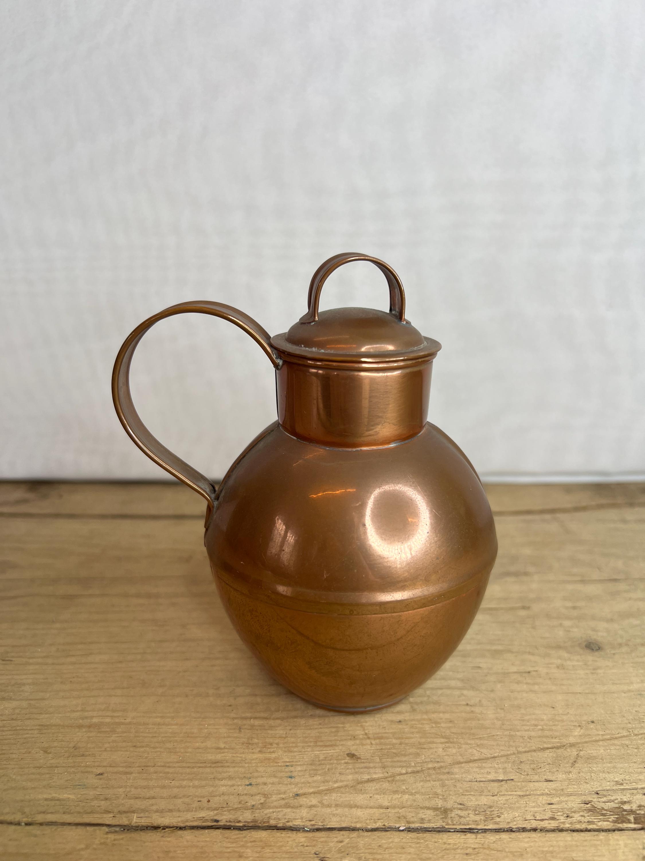 1990年ヴィンテージのガーンジー銅製スモールミルクジャグ。珍しい逸品