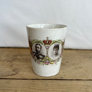 Copo comemorativo do Jubileu de prata vintage King George V e Queen Mary 1910-1935.